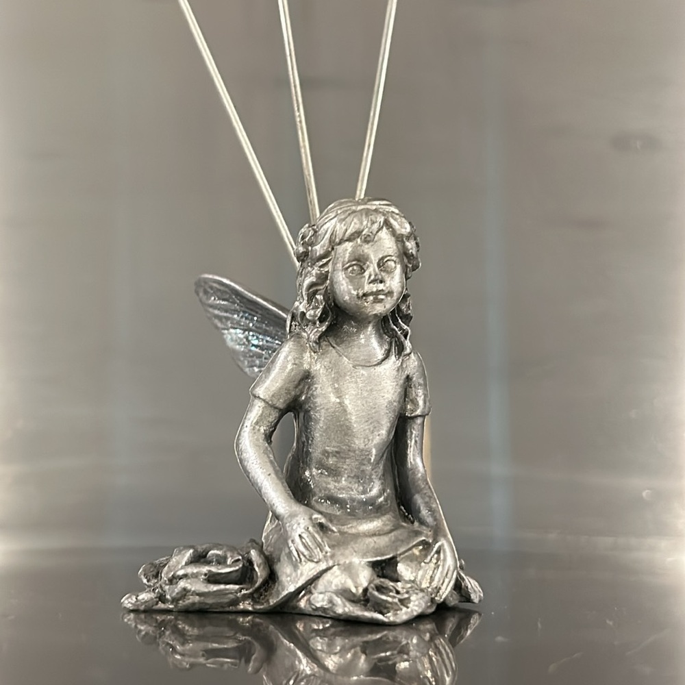 Vintage Pewter Photo Display Fairy w/Wings Detailed Features Holds Photos/Cards
